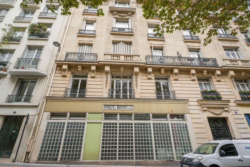 vente bureaux Paris-10 de 328 m²- Photo1