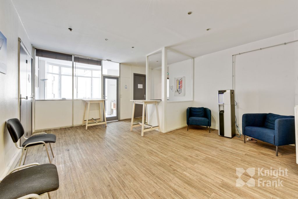 location bureaux Paris-16 de 303 m²- Photo3