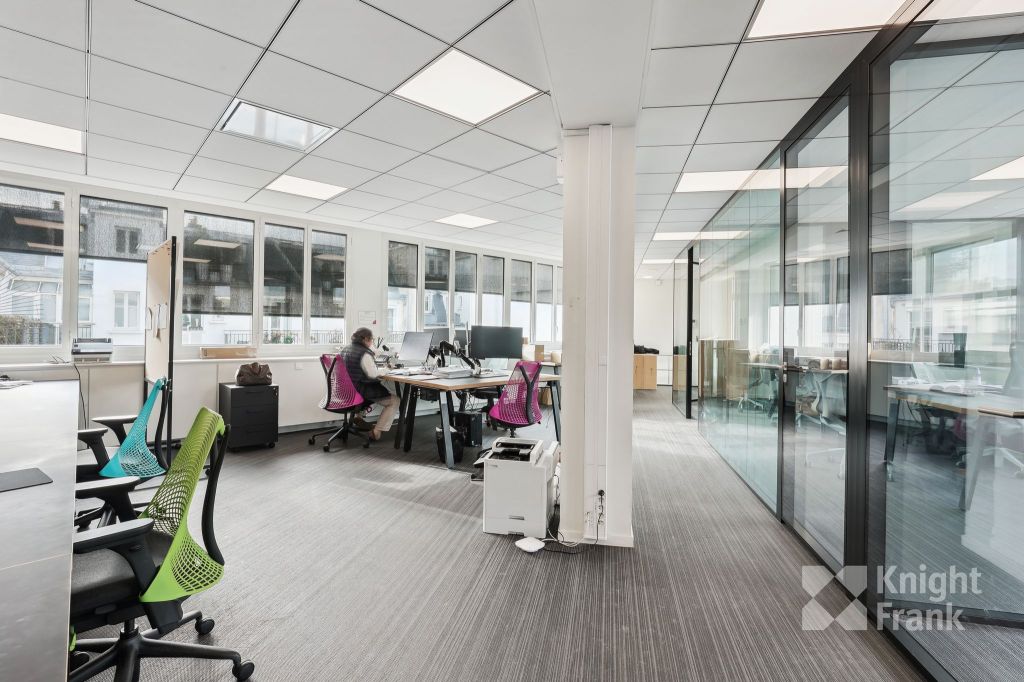 location bureaux Paris-16 de 189 m²- Photo4