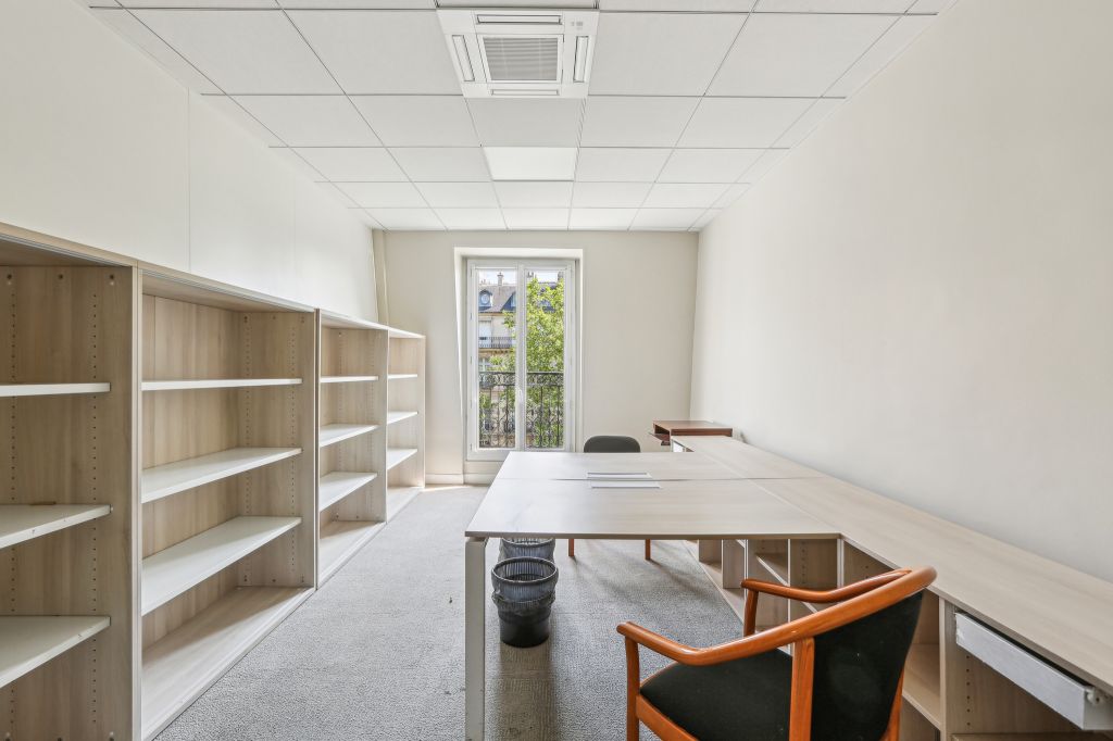 location bureaux Paris-16 de 273 m²- Photo4