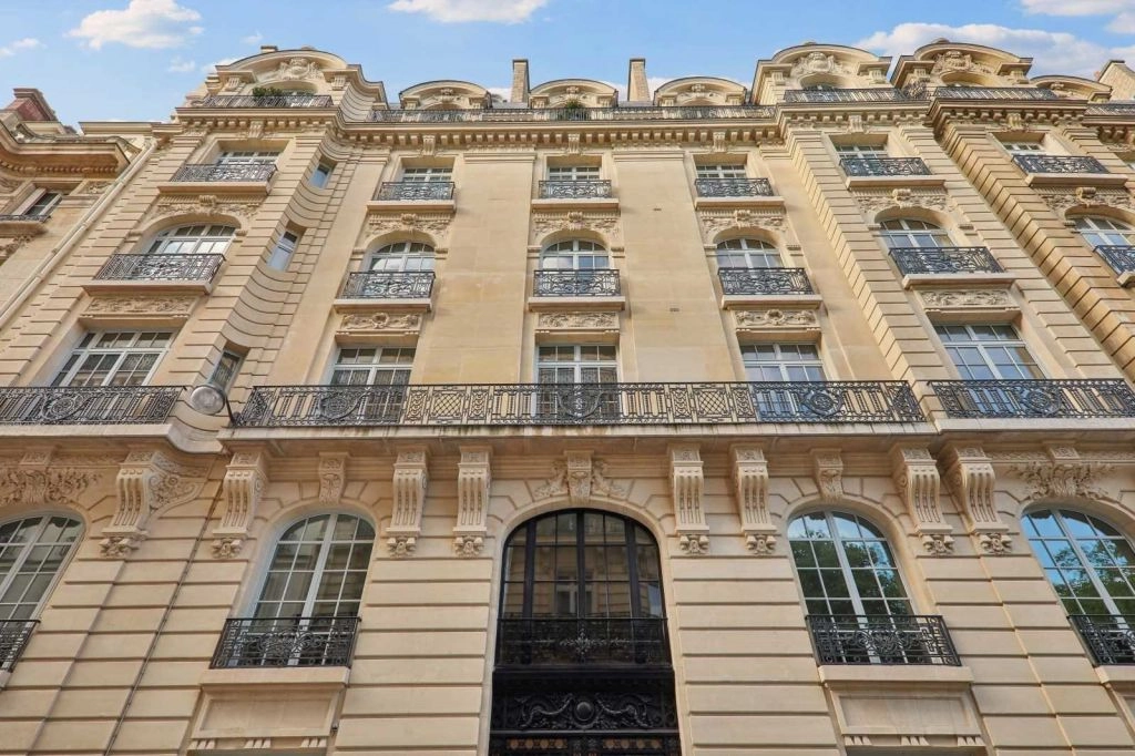 location bureaux Paris-7 de 362 m²- Photo1