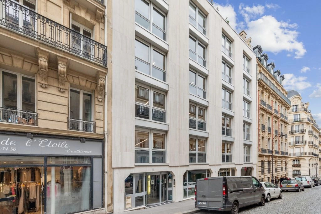 location bureaux Paris-16 de 566 m²- Photo1