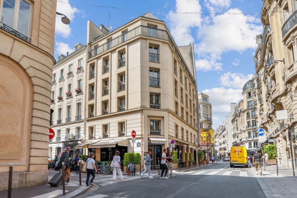 location bureaux Paris-9 de 88 m²- Photo1