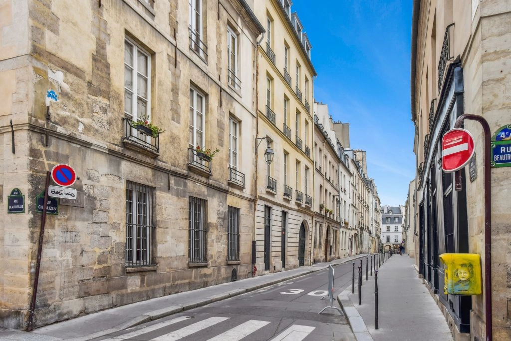 location bureaux Paris-4 de 94 m²- Photo1