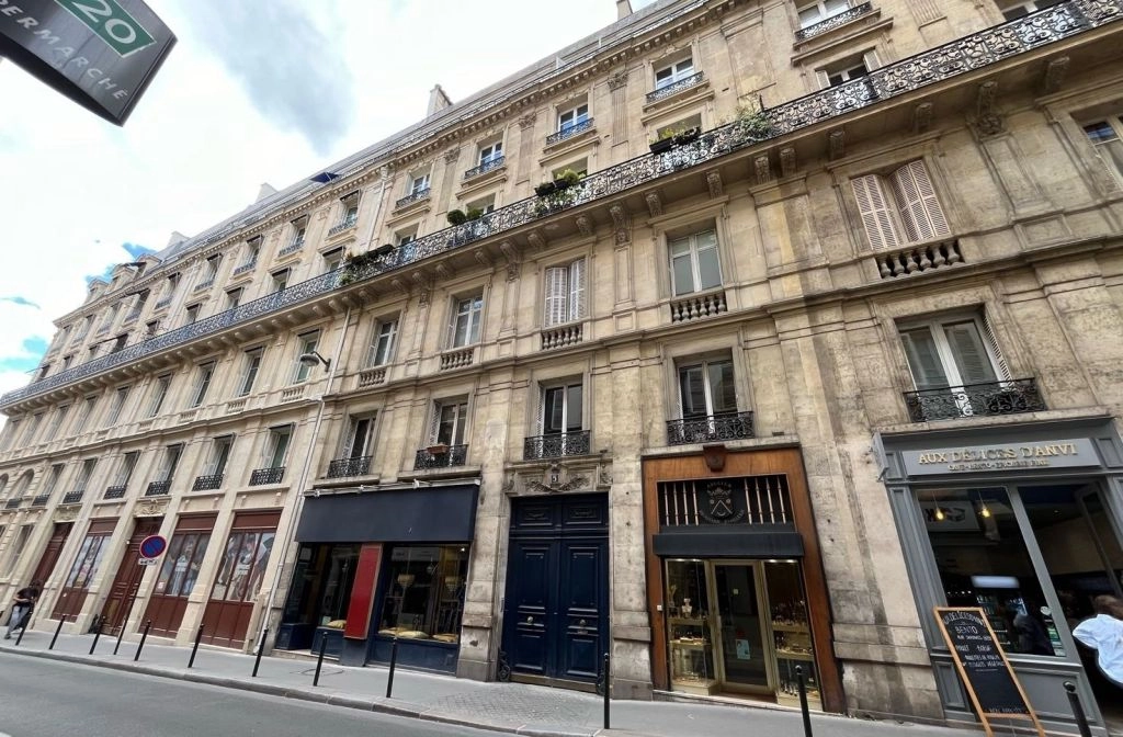 vente bureaux Paris-9 de 180 m²- Photo1
