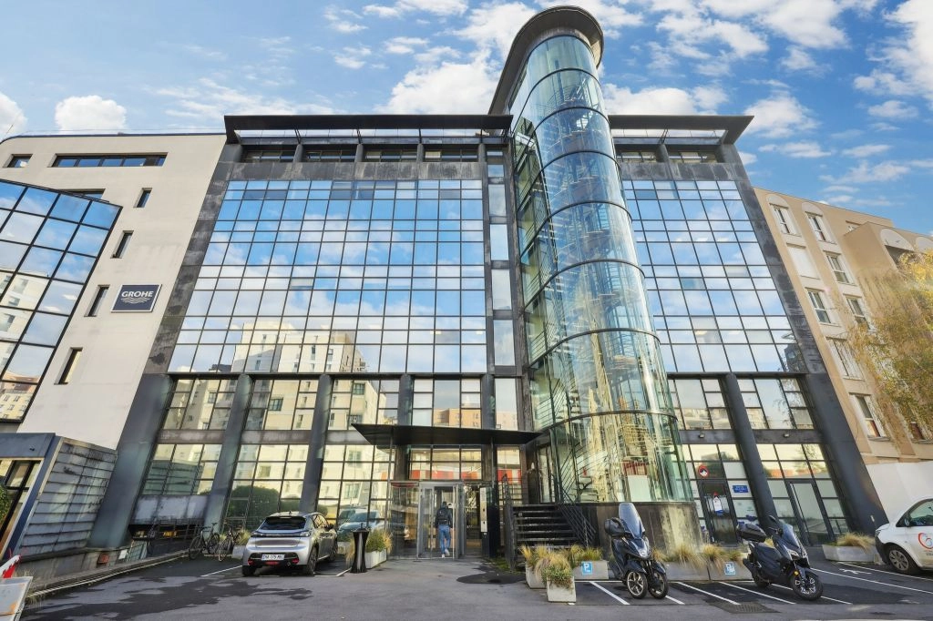 location bureaux Courbevoie-92400 de 233 m²- Photo1