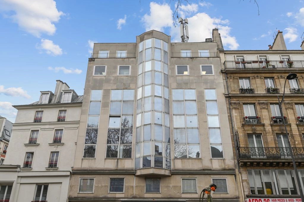 vente bureaux Paris-10 de 162 m²- Photo1