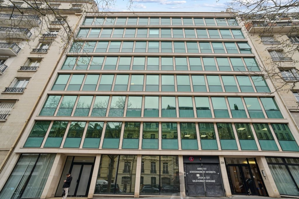 location bureaux Paris-16 de 180 m²- Photo1