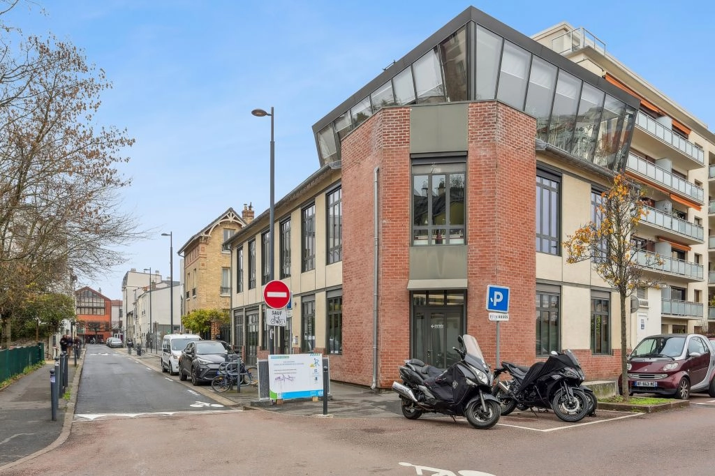 location bureaux Vanves-92170 de 170 m²- Photo1