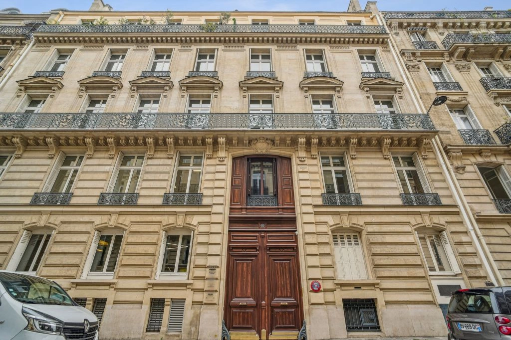 location bureaux Paris-8 de 160 m²- Photo1