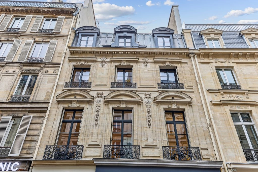 location bureaux Paris-9 de 119 m²- Photo1