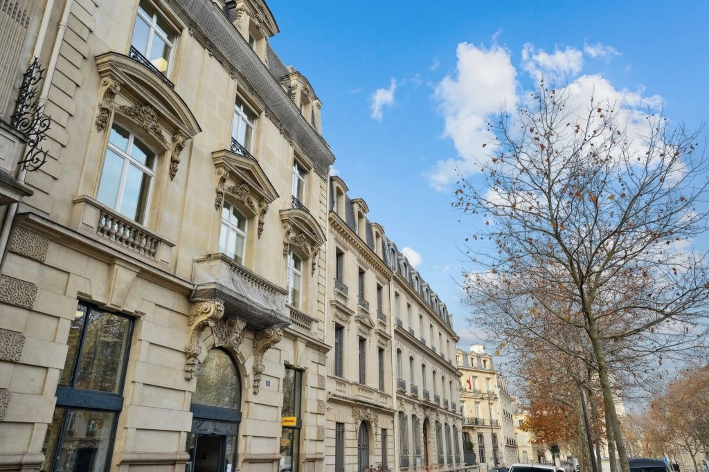 location bureaux Paris-16 de 67 m²- Photo1