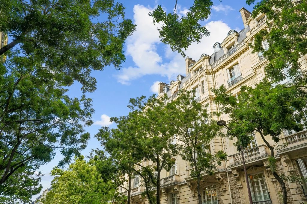 location bureaux Paris-16 de 367 m²- Photo1