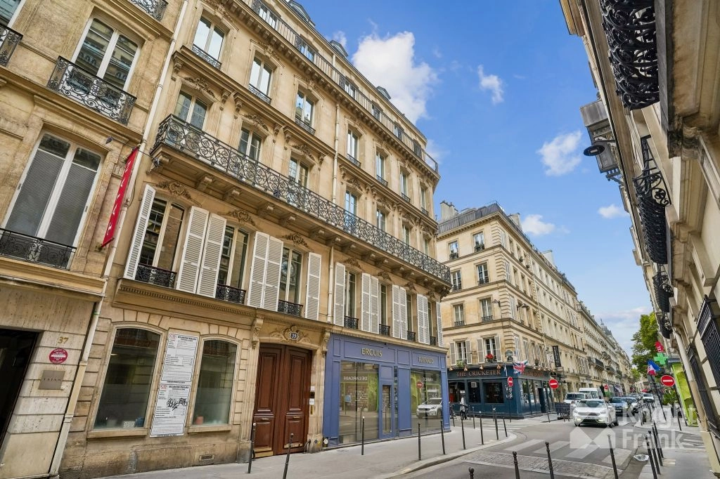 location bureaux Paris-8 de 48 m²- Photo1