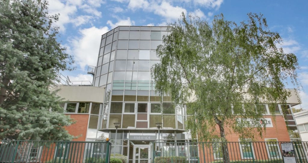 vente bureaux Saint-Cloud-92210 de 2 307 m²- Photo1