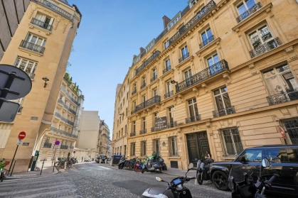 offices for rent Paris-8-31886- Photo1