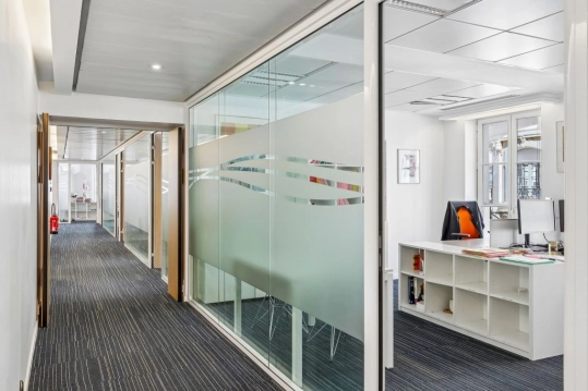 offices for rent Paris-8-30662- Photo2