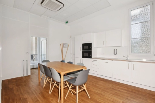 offices for rent Paris-8-30700- Photo8