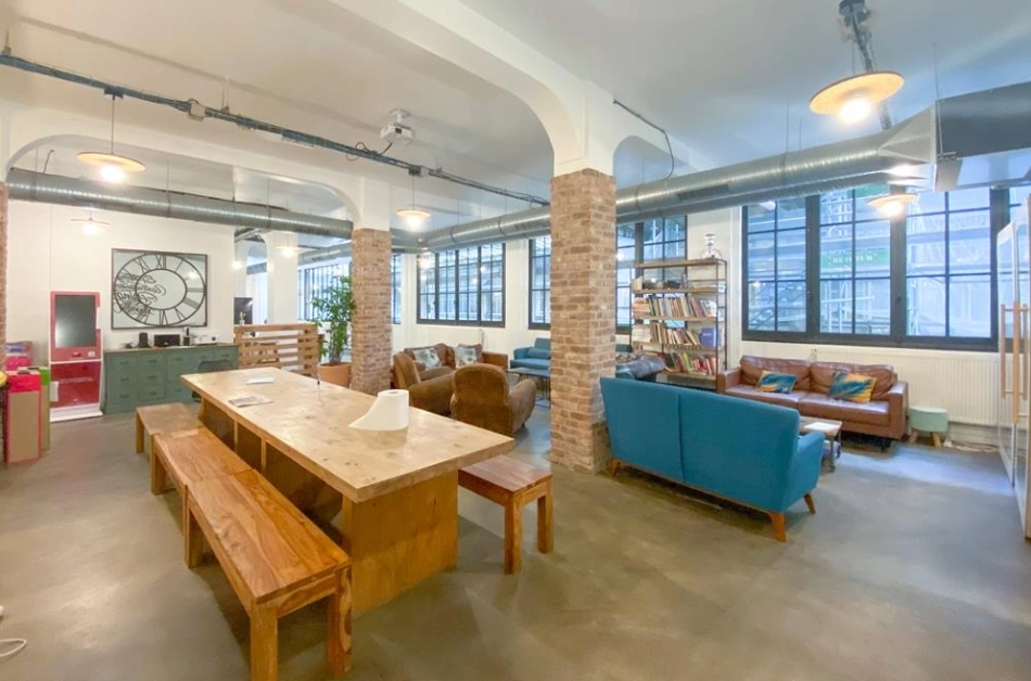 location bureaux Paris-11 de 2 428 m²- Photo3