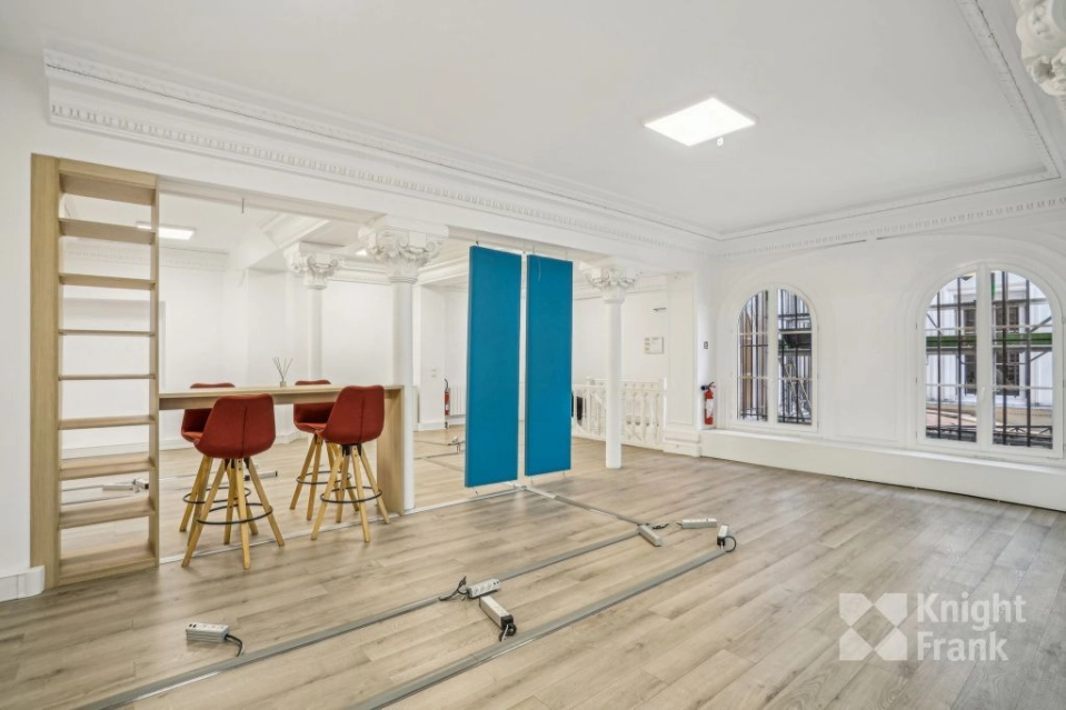 location bureaux Paris-9 de 194 m²- Photo3