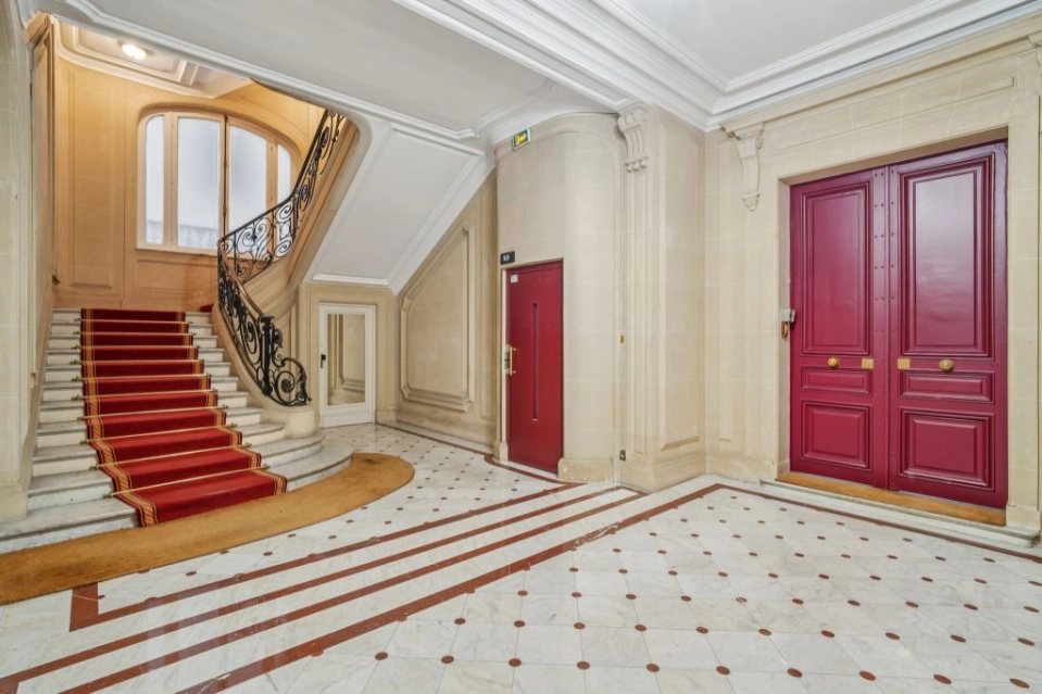 location bureaux Paris-8 de 105 m²- Photo3