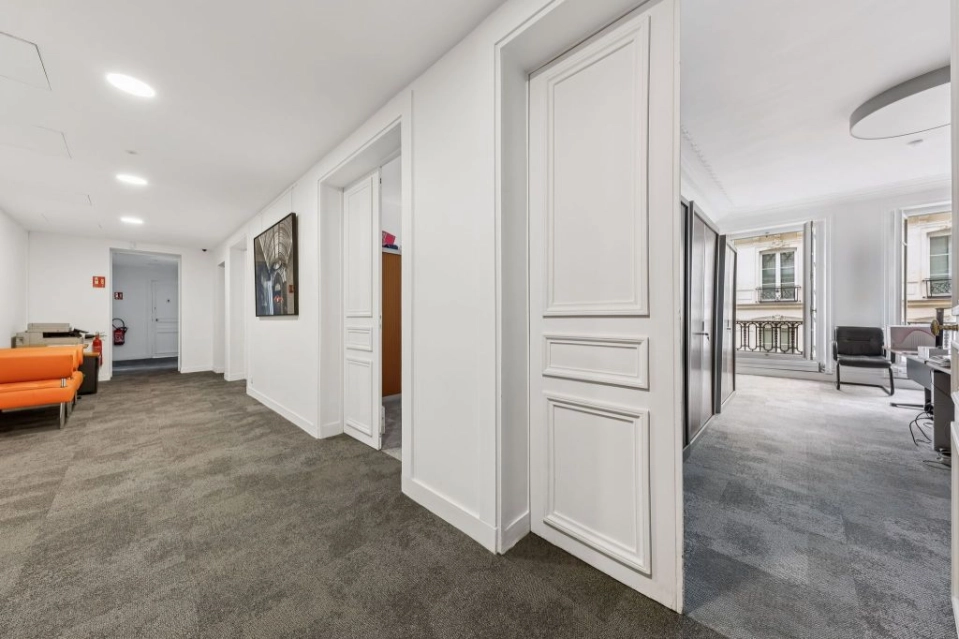location bureaux Paris-8 de 209 m²- Photo3