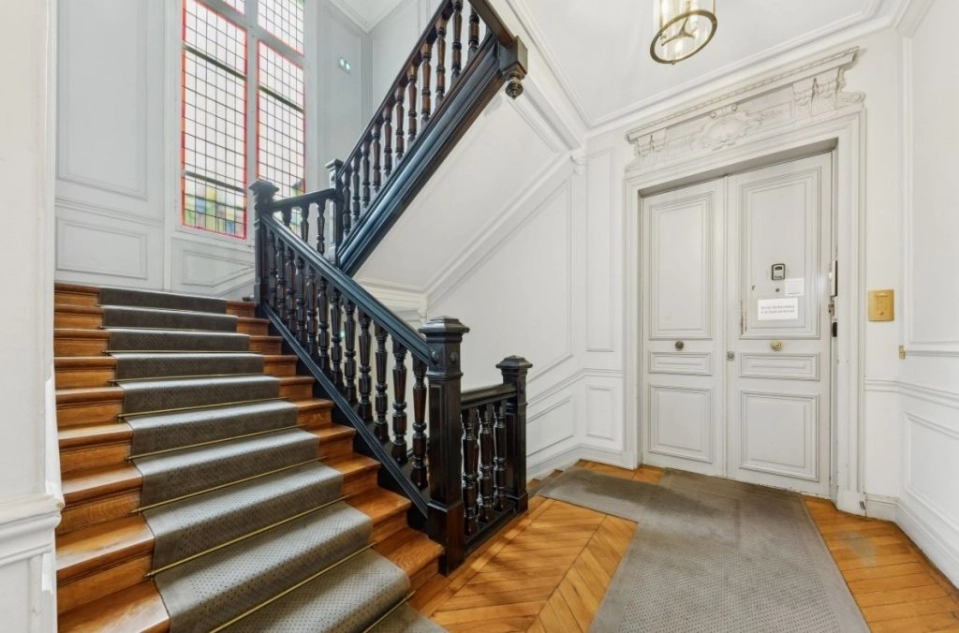 location bureaux Paris-8 de 918 m²- Photo3
