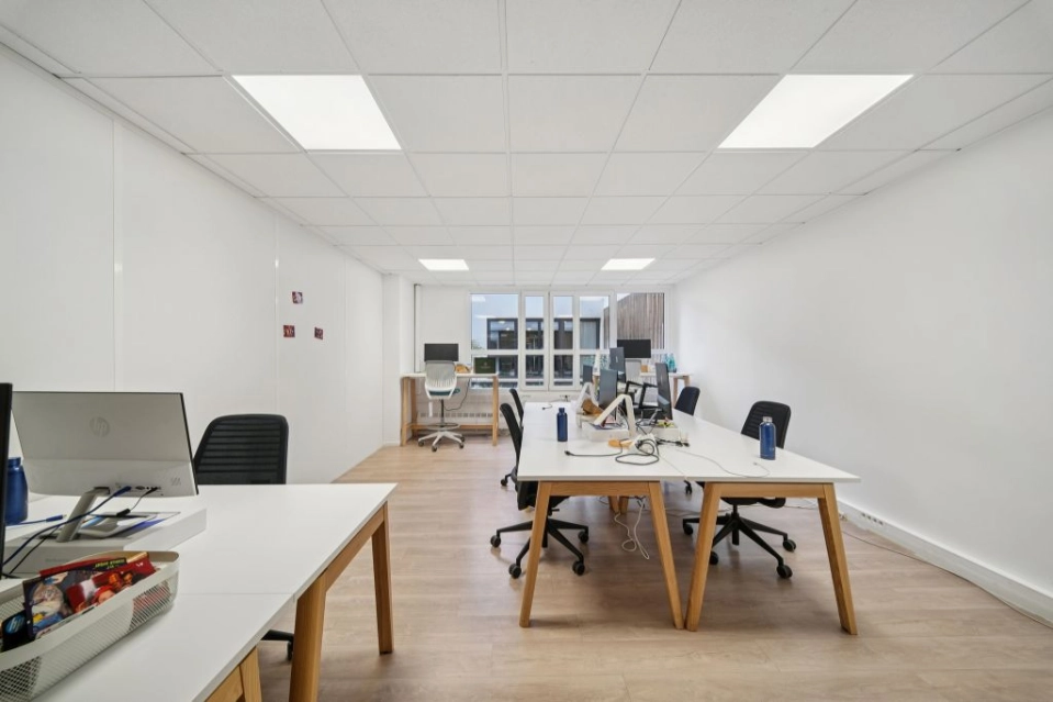 location bureaux Paris-15 de 105 m²- Photo3