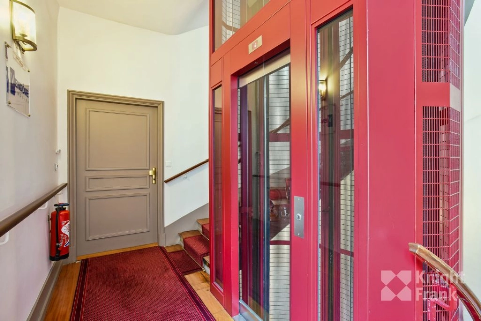 location bureaux Paris-8 de 264 m²- Photo3