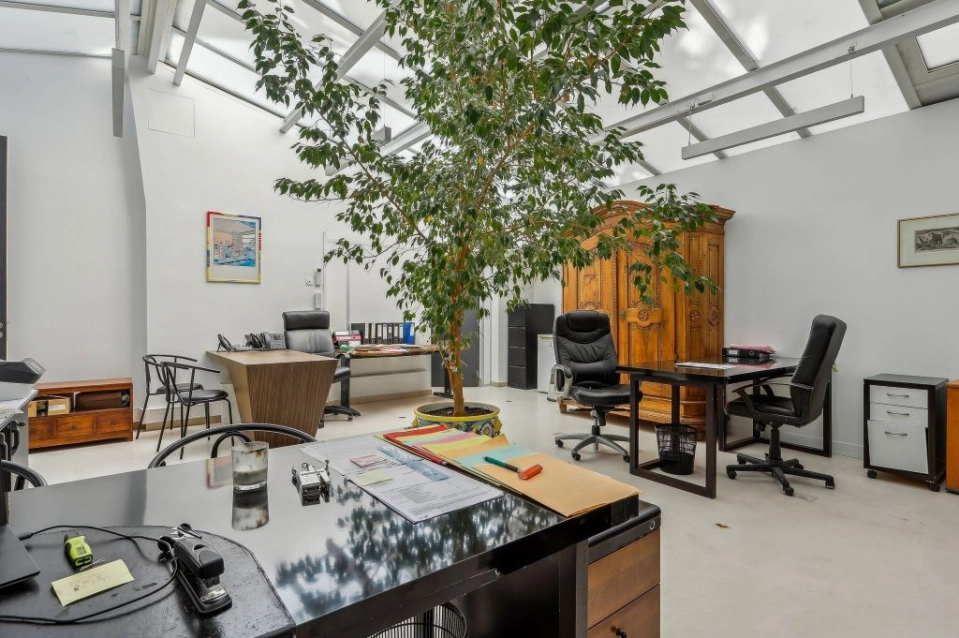 location bureaux Paris-7 de 86 m²- Photo3