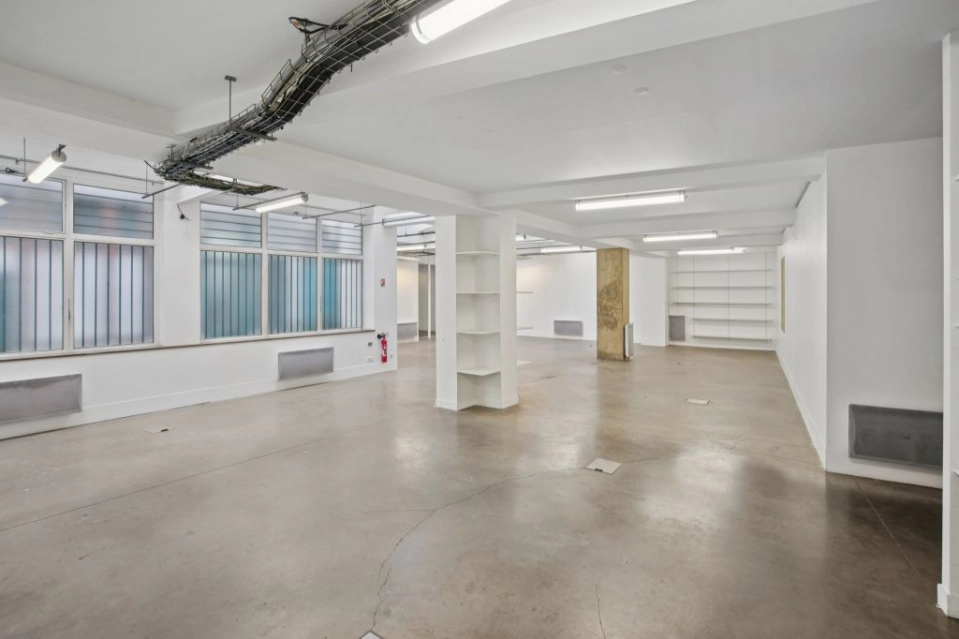 location bureaux Paris-10 de 840 m²- Photo4