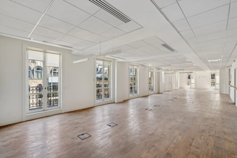 location bureaux Paris-9 de 1 369 m²- Photo4