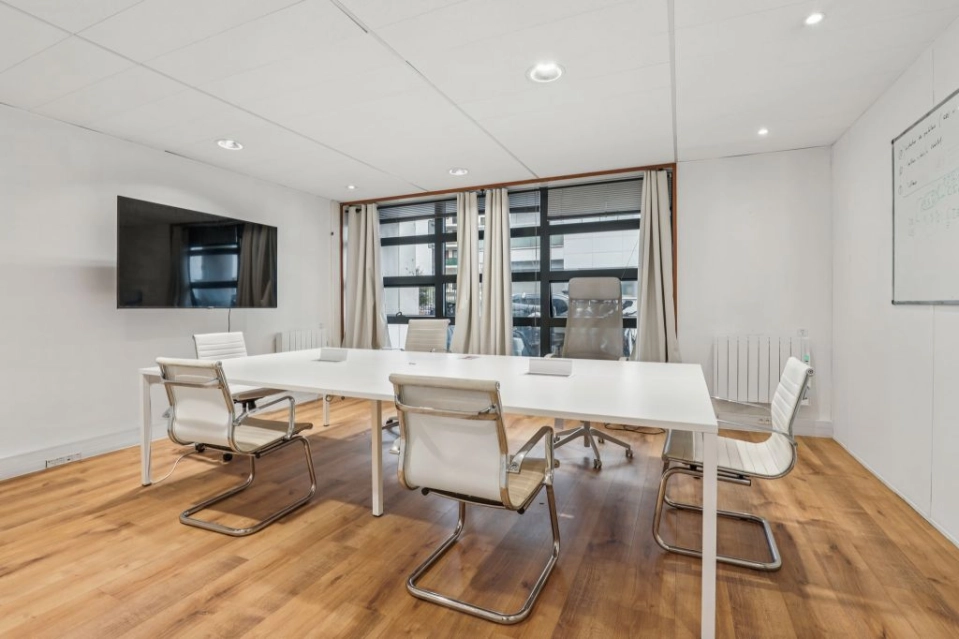 location bureaux Boulogne-Billancourt-92100 de 187 m²- Photo4