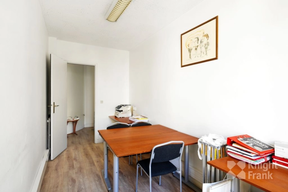 location bureaux Paris-8 de 35 m²- Photo4