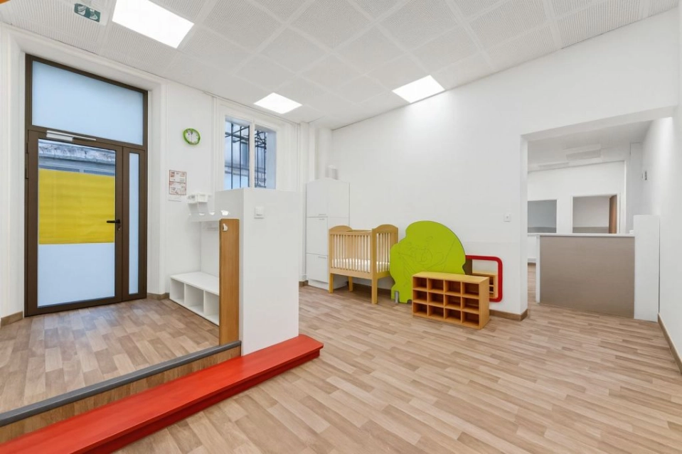 location bureaux Paris-16 de 94 m²- Photo4