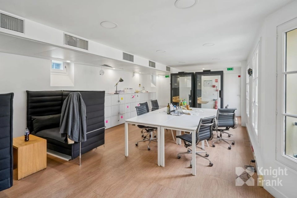 location bureaux Paris-9 de 376 m²- Photo4