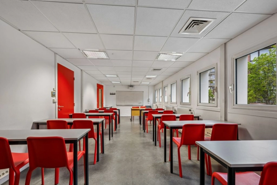 location bureaux Issy-Les-Moulineaux-92130 de 680 m²- Photo4