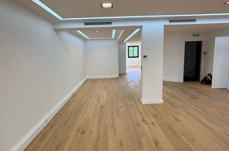 location bureaux Boulogne-Billancourt-92100 de 145 m²- Photo4